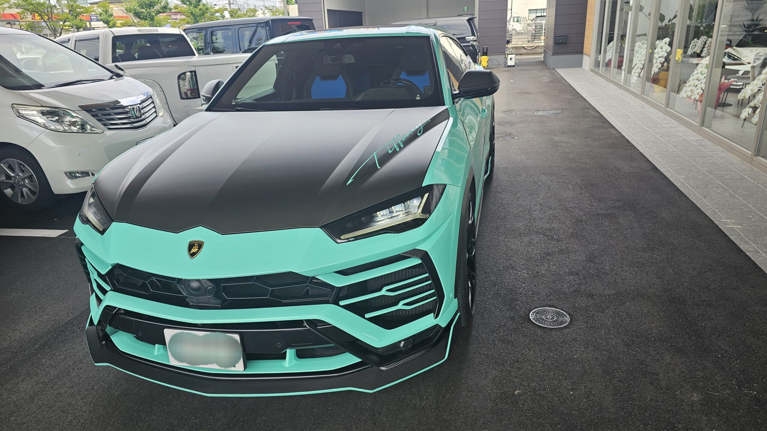 ランボルギーニ　ウルス　ティファニーブルー　custom
