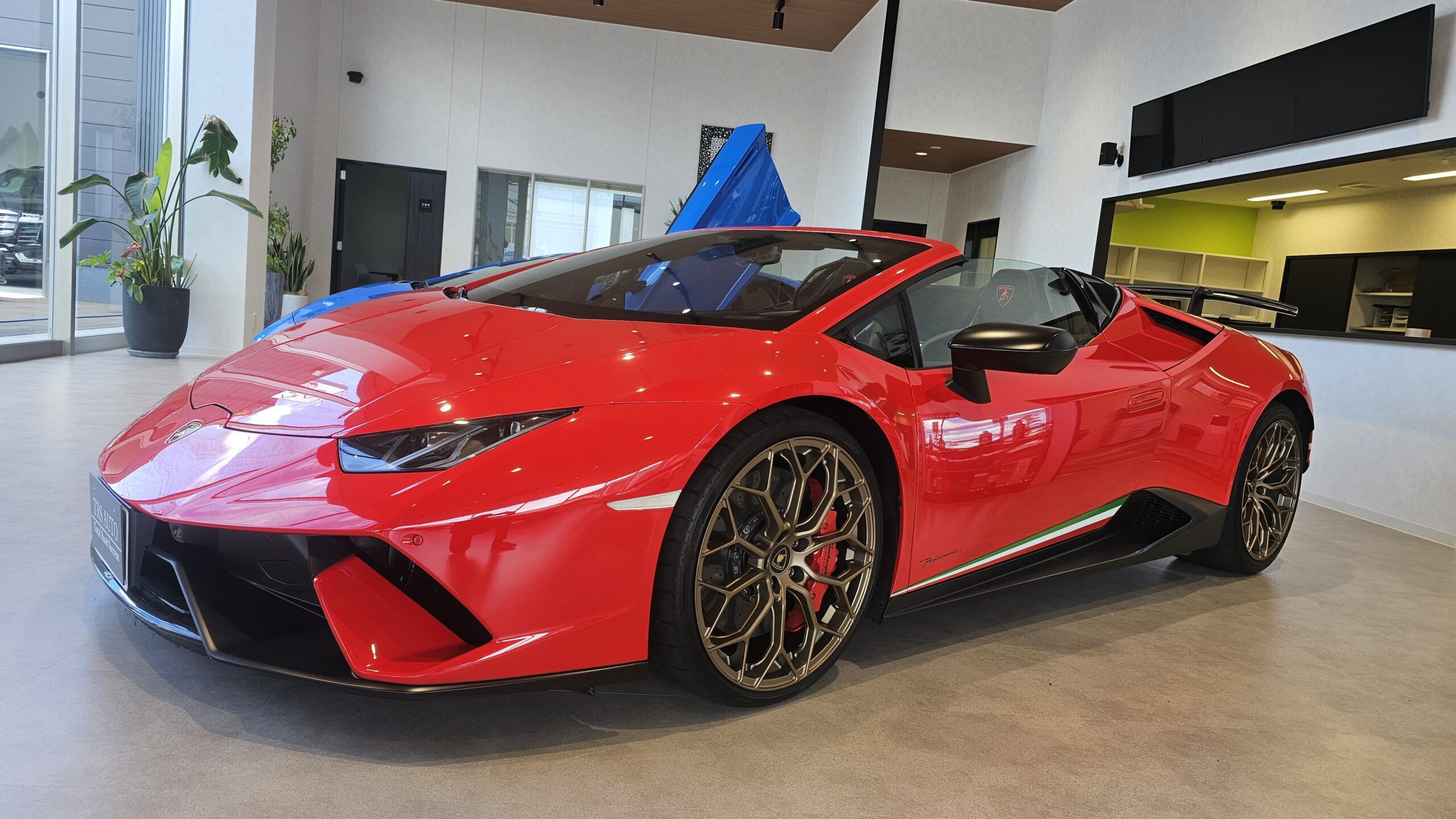 ランボルギーニ ウラカンペルフォルマンテ