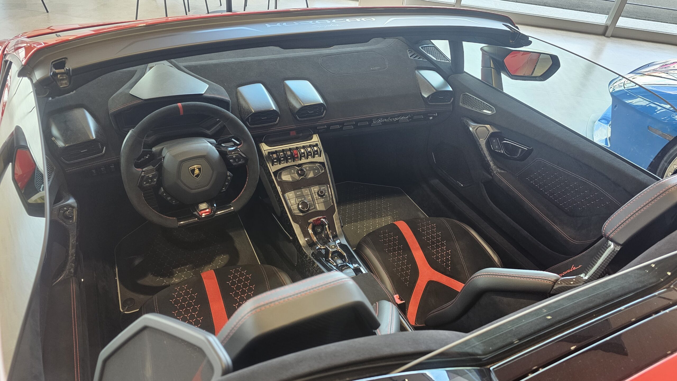 ランボルギーニ ウラカンペルフォルマンテ