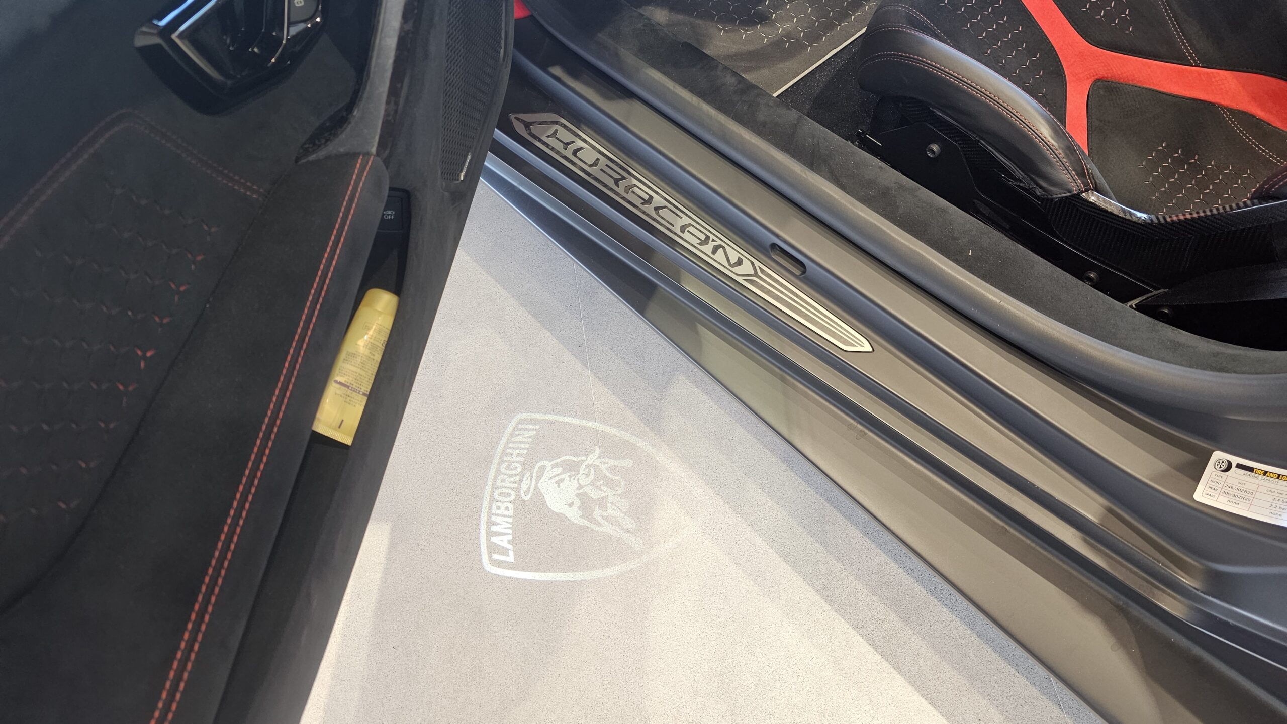 ランボルギーニ ウラカンペルフォルマンテ