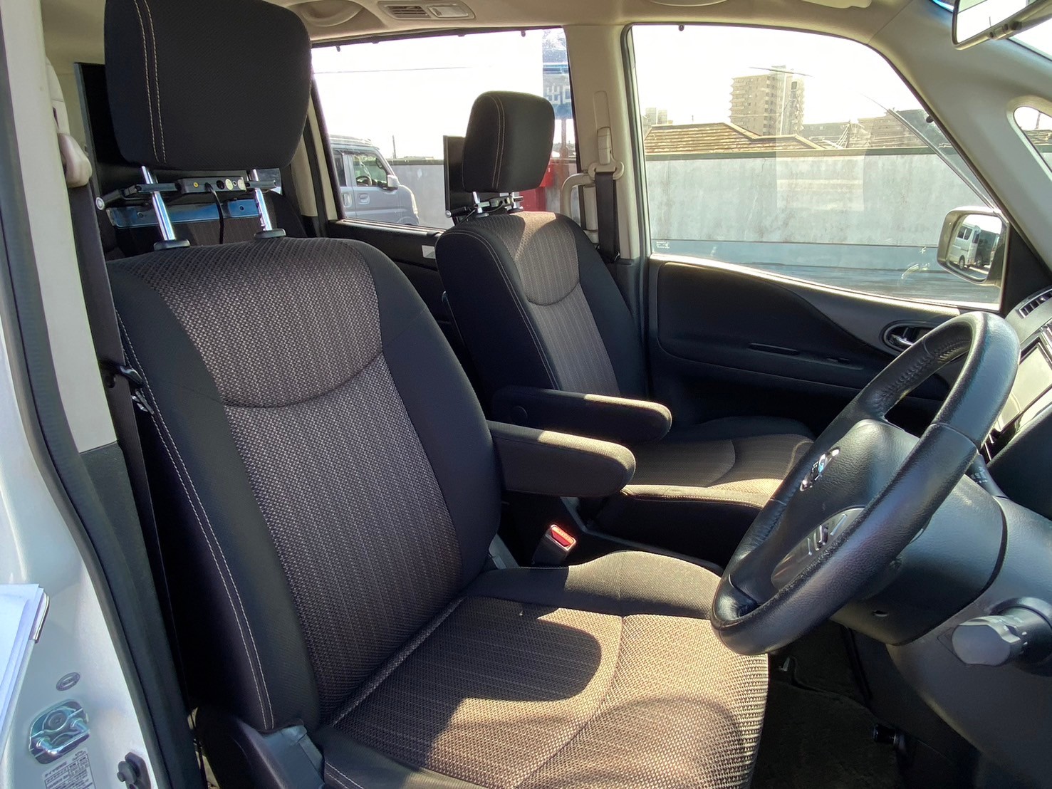 セレナ ハイウェイスターS-HYBRIDアドバンスドセーフティーパッケージ