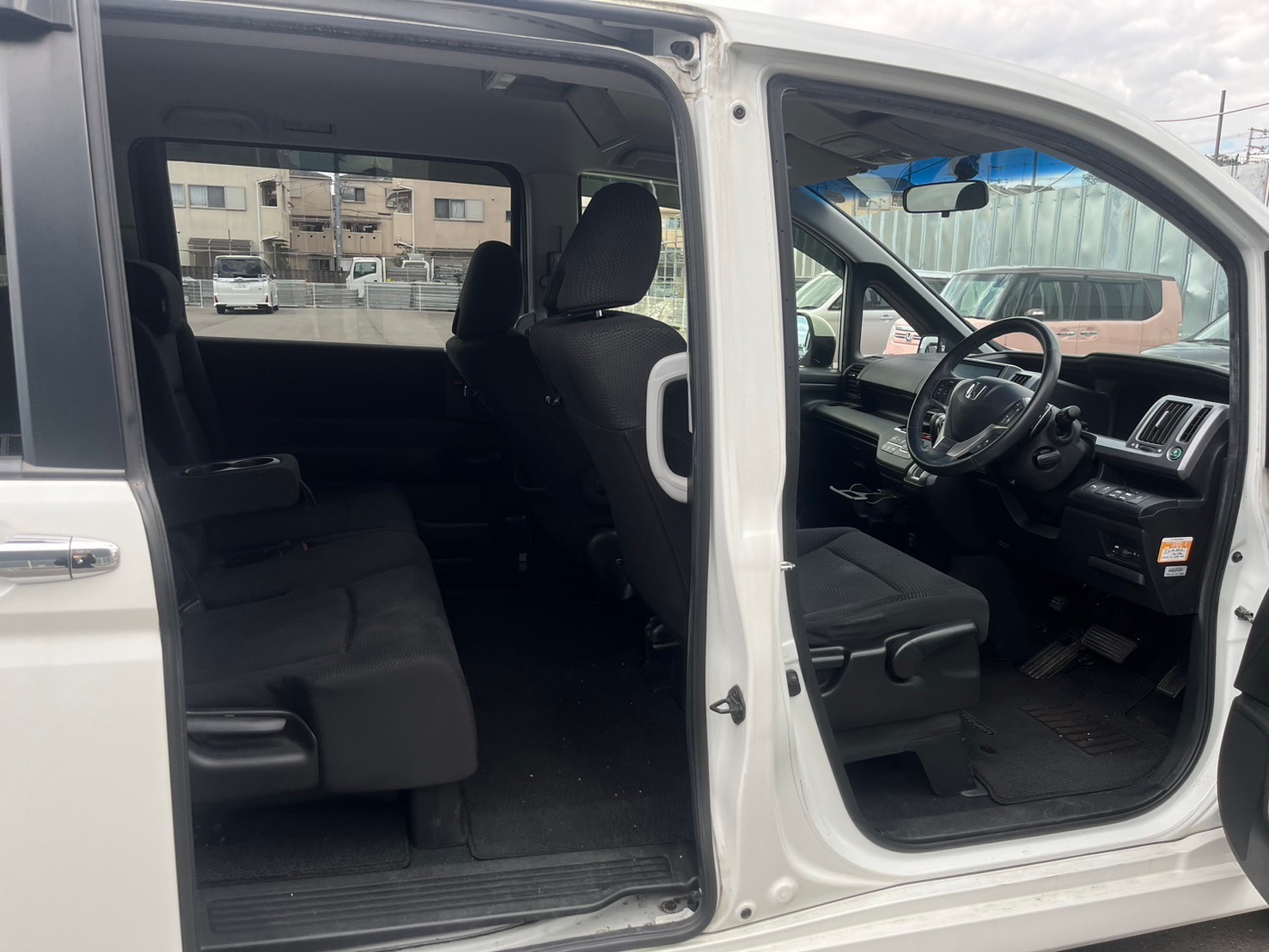 ステップワゴンスパーダ