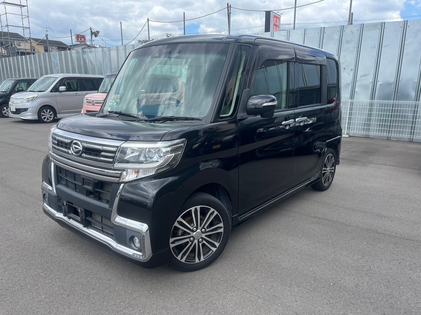 タント　カスタム