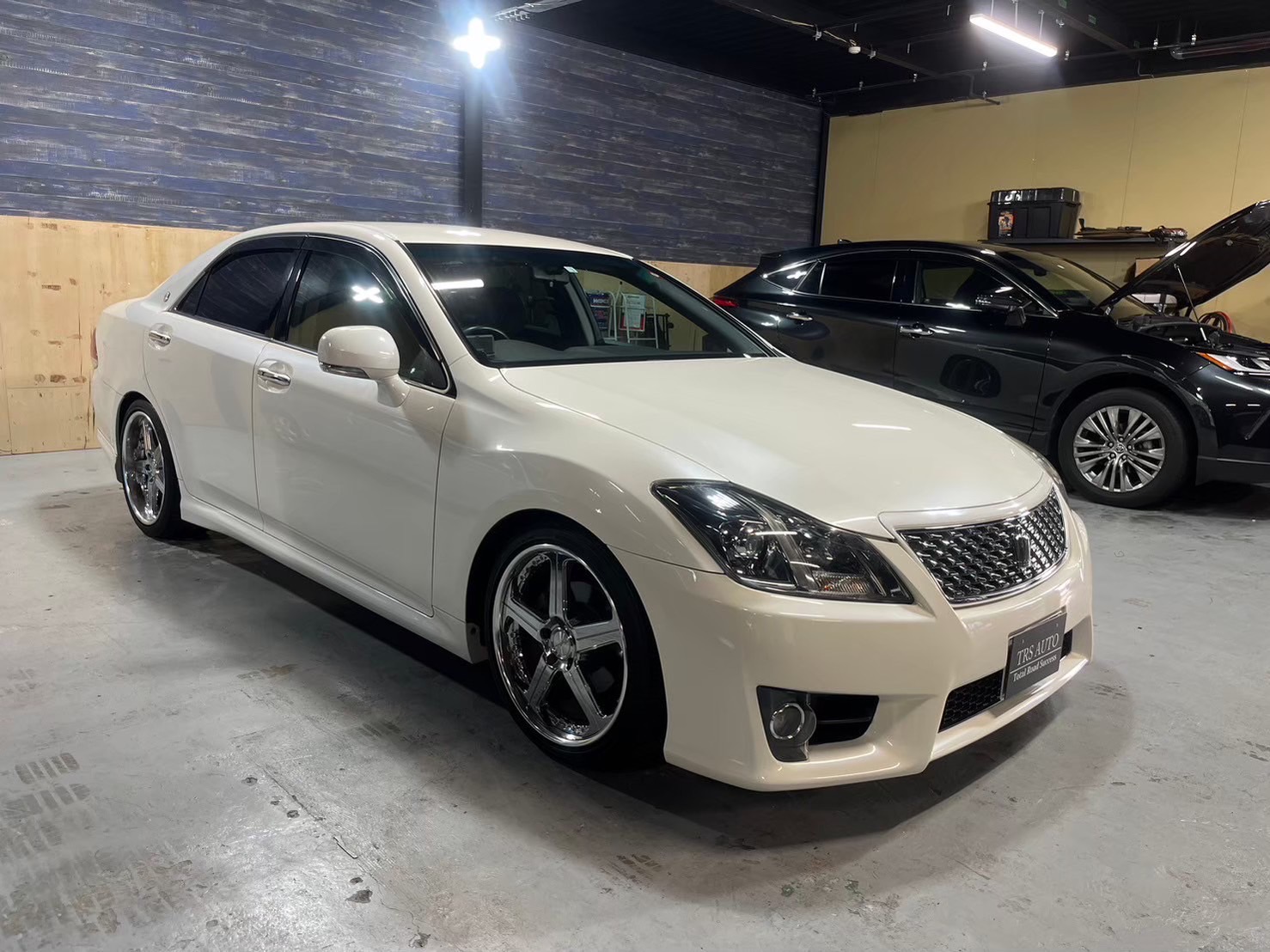 クラウンアスリート