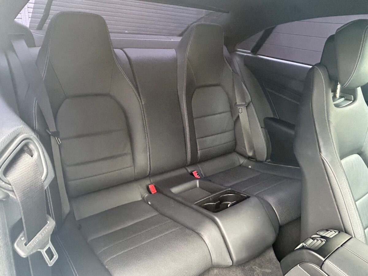 メルセデスベンツEクラスクーペ