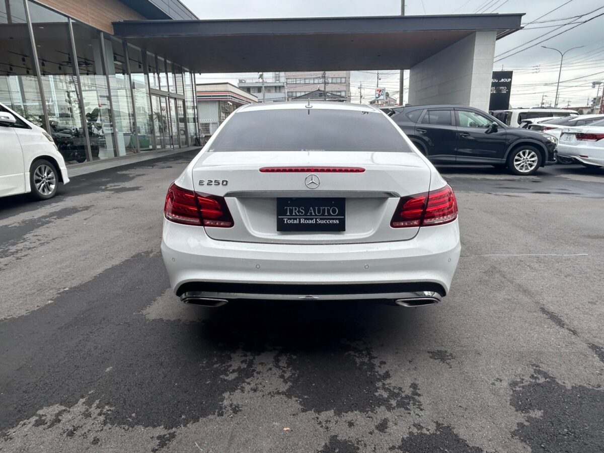 メルセデスベンツEクラスクーペ