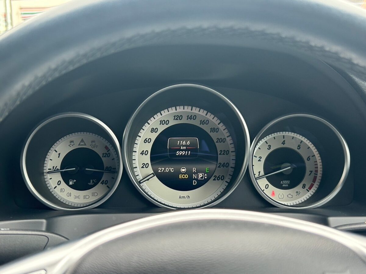 メルセデスベンツEクラスクーペ