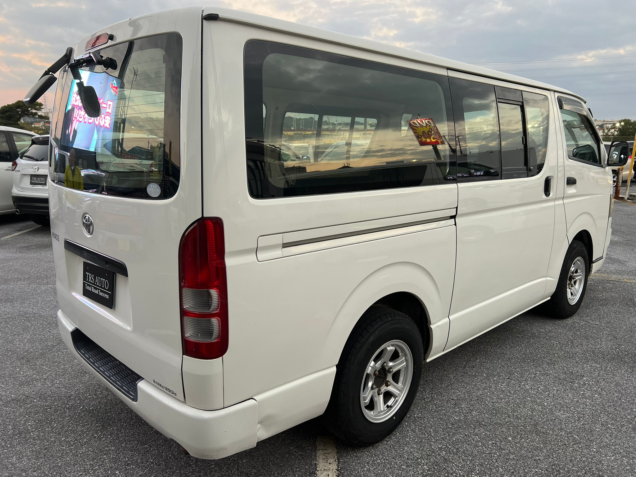 トヨタ　ハイエース