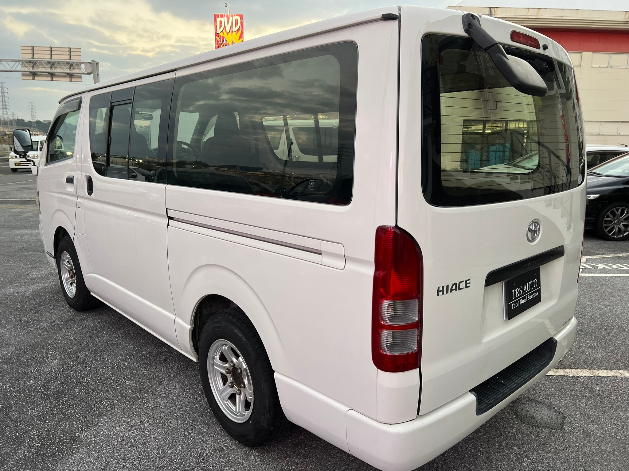 トヨタ　ハイエース