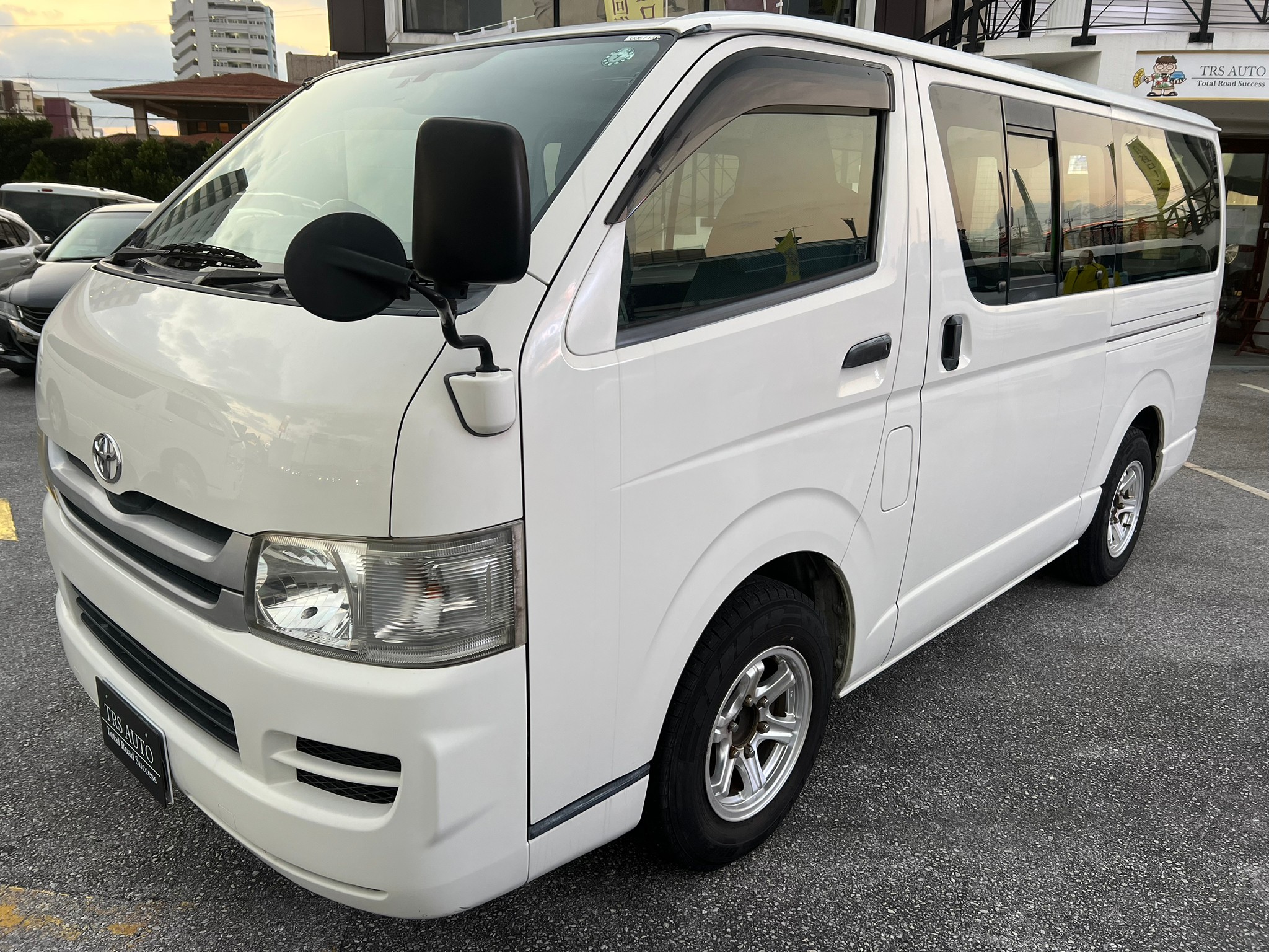 トヨタ　ハイエース