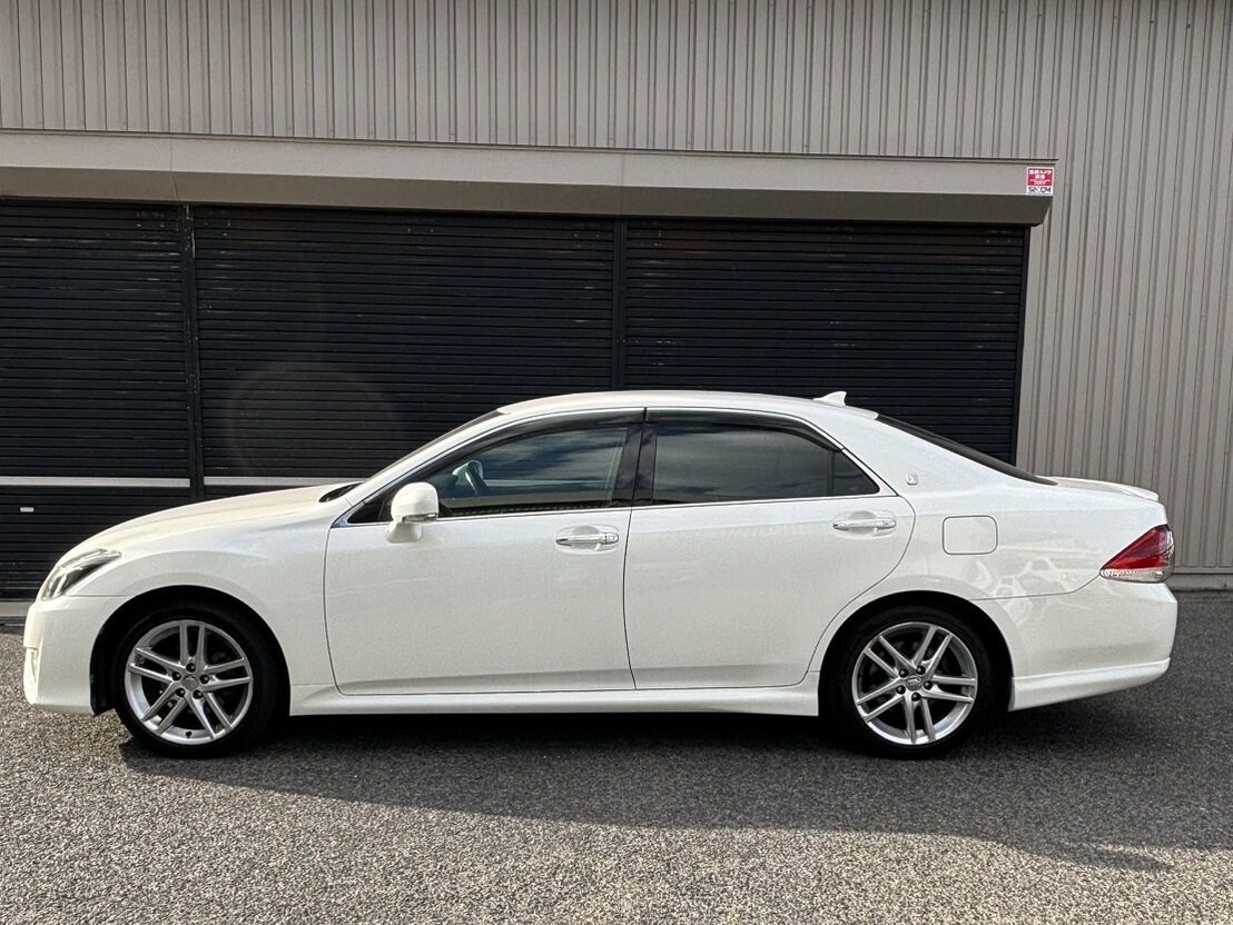 トヨタ　クラウンアスリート