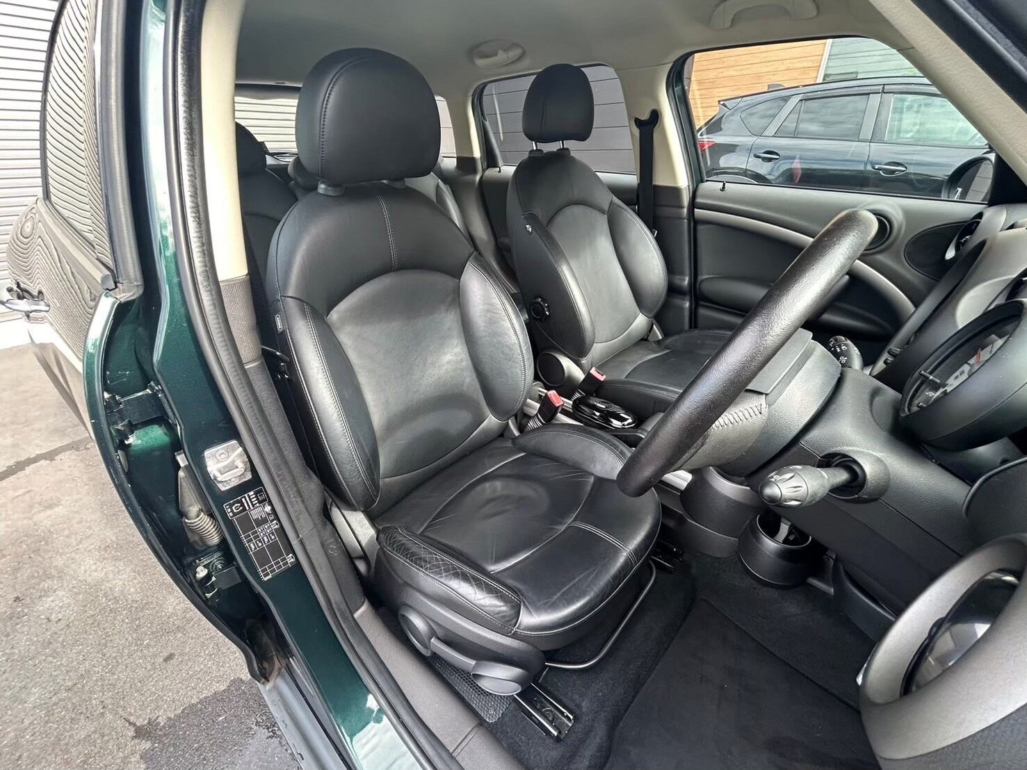 ミニクーパークロスオーバー