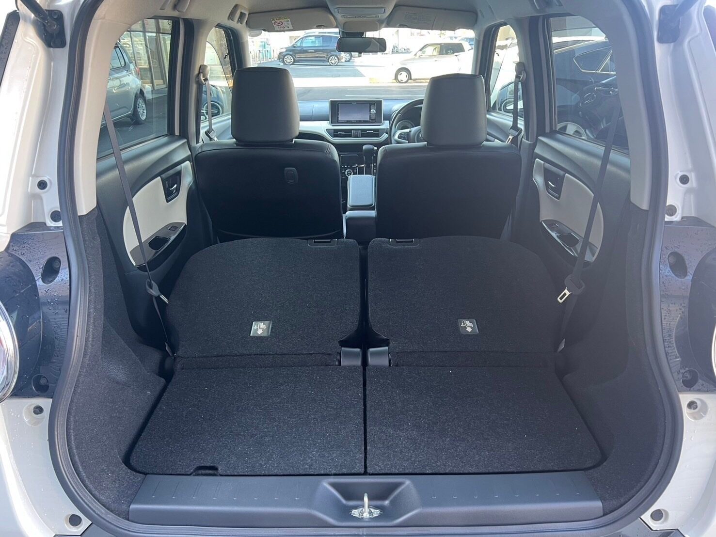 ダイハツ キャスト