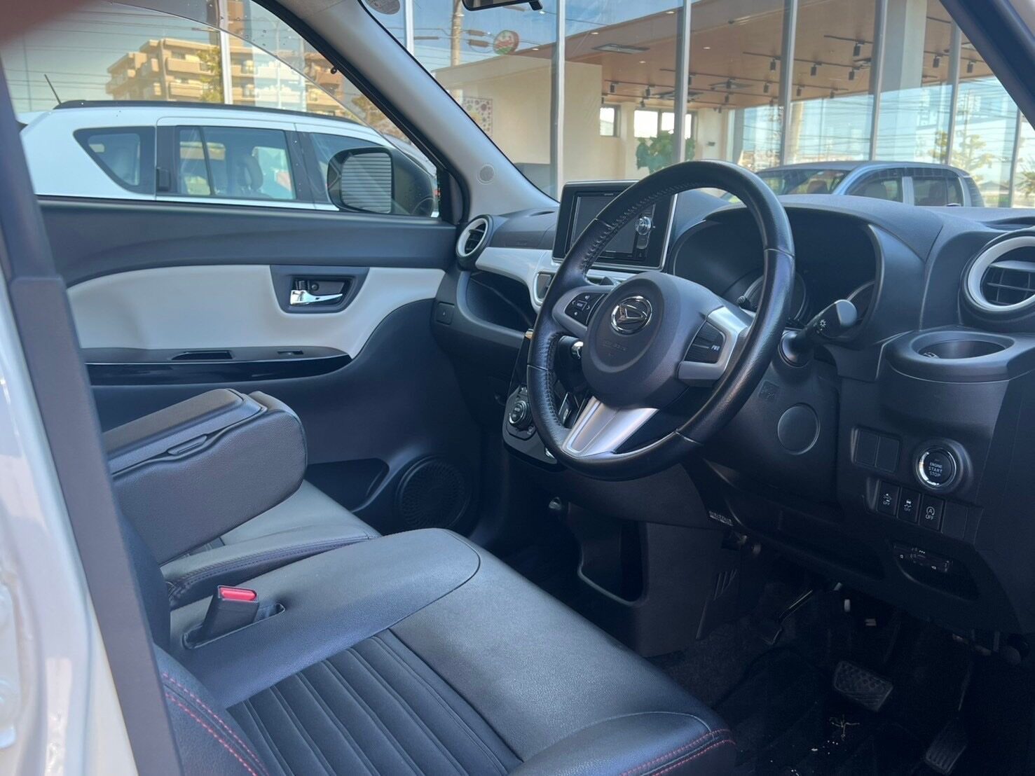 ダイハツ キャスト