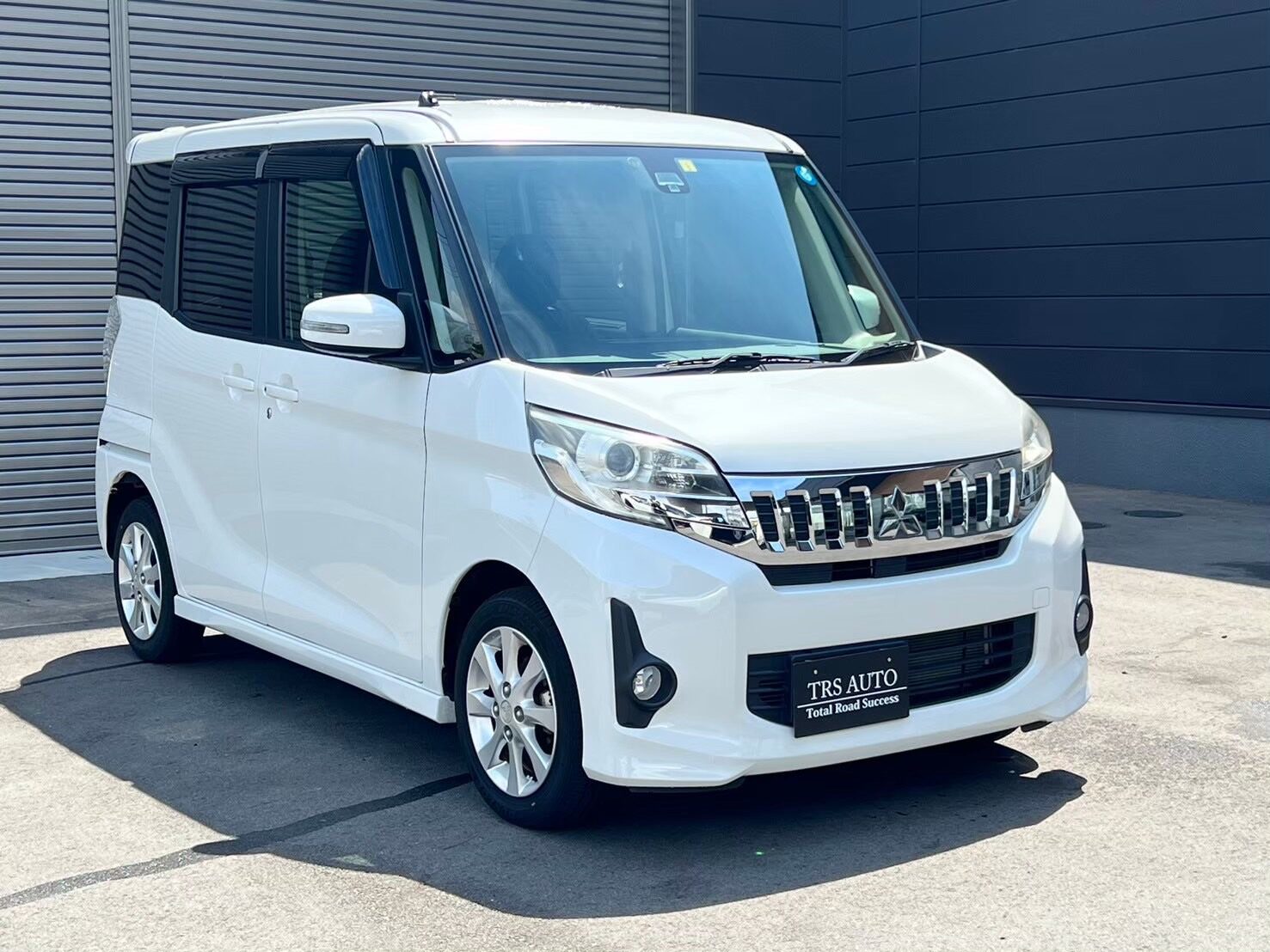 三菱EKスペース