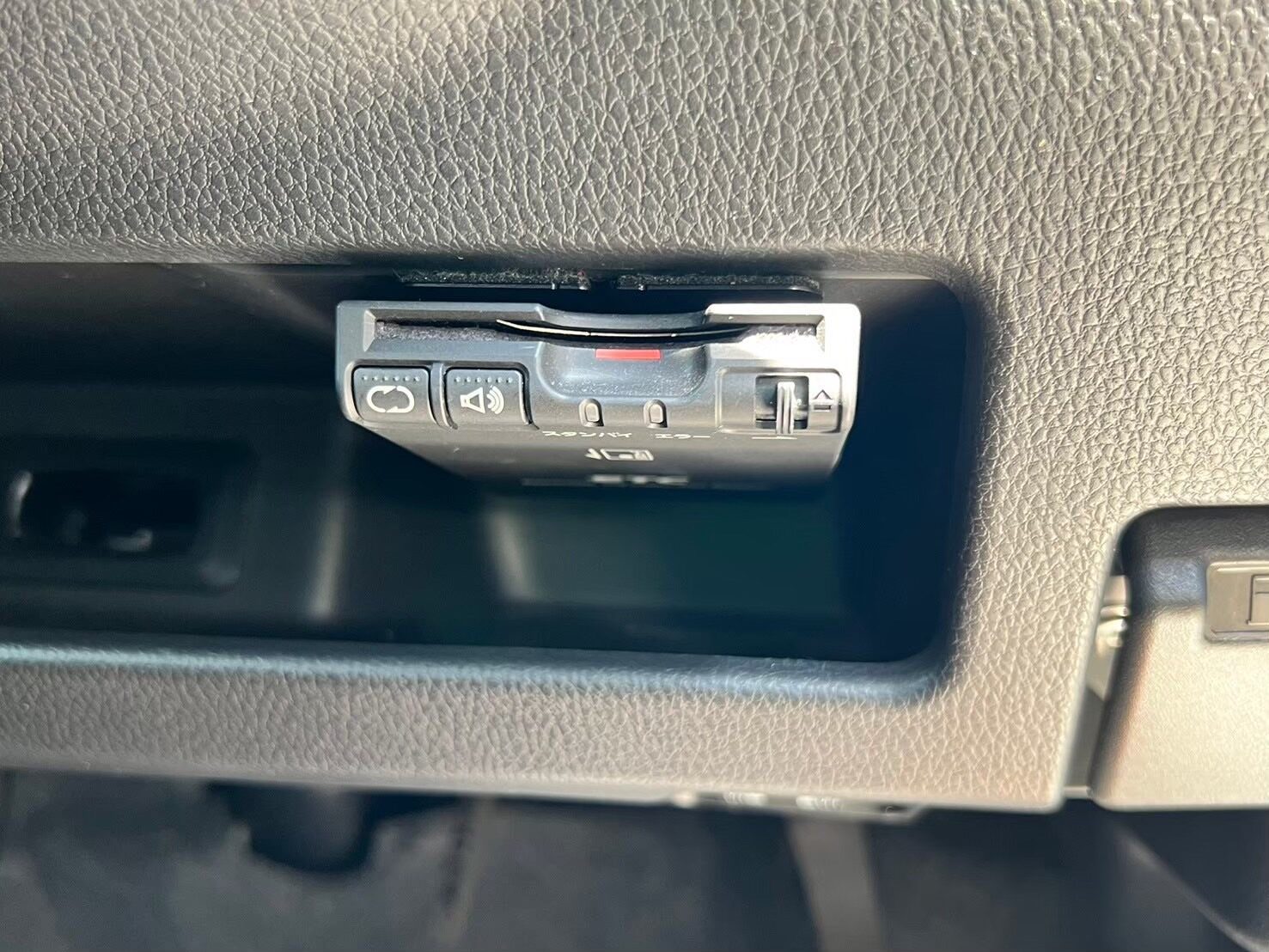 三菱EKスペース