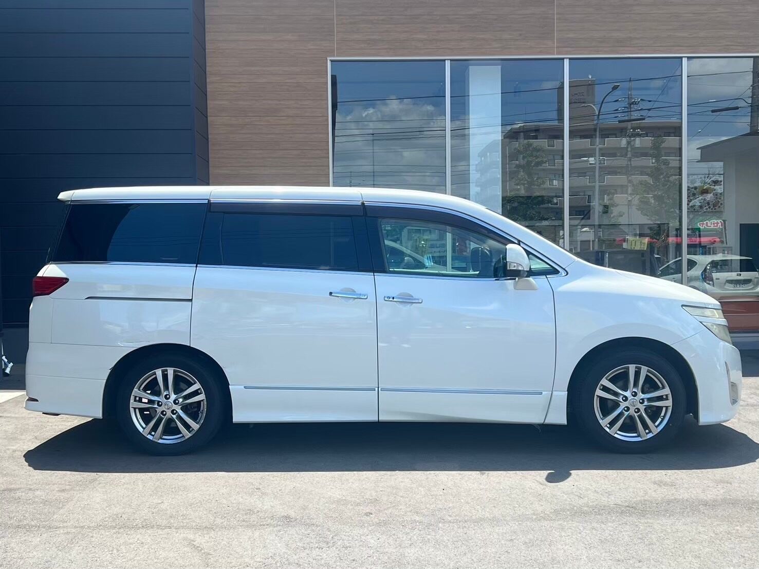 日産 エルグランドハイウェイスター