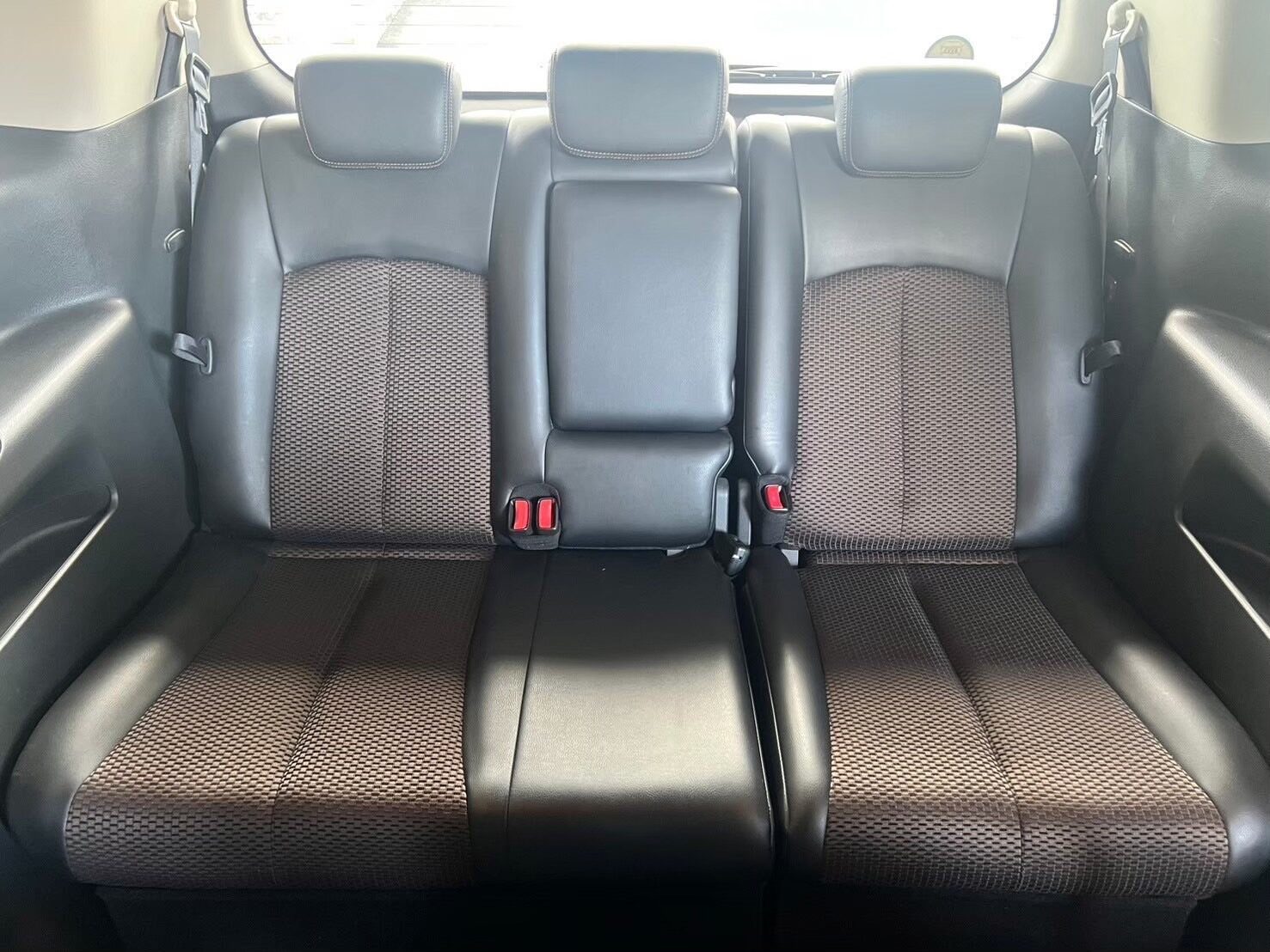 日産 エルグランドハイウェイスター