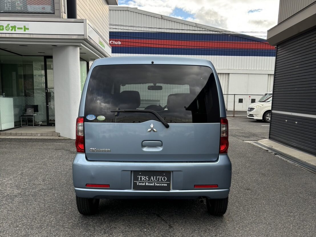 三菱　EKワゴン