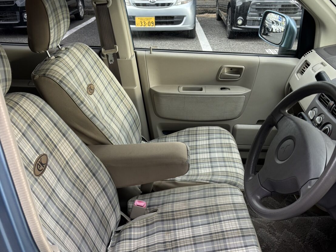 三菱　EKワゴン