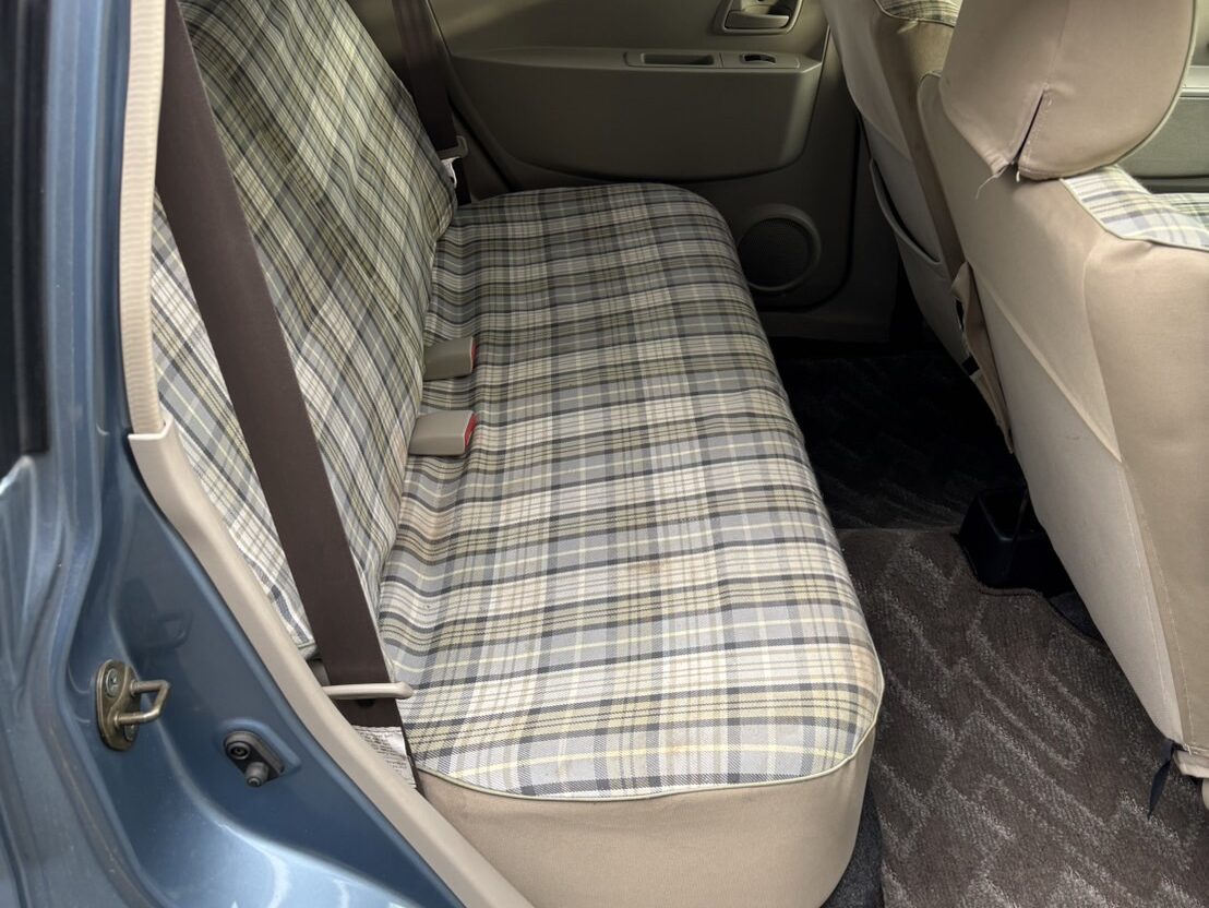 三菱　EKワゴン