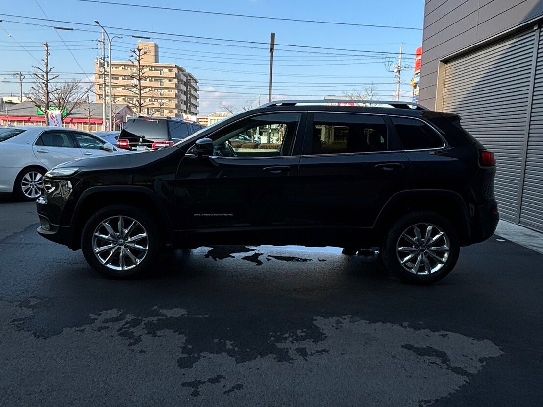 ジープチェロキー