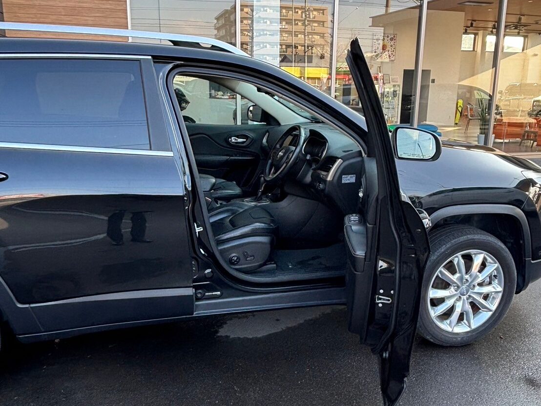 ジープチェロキー