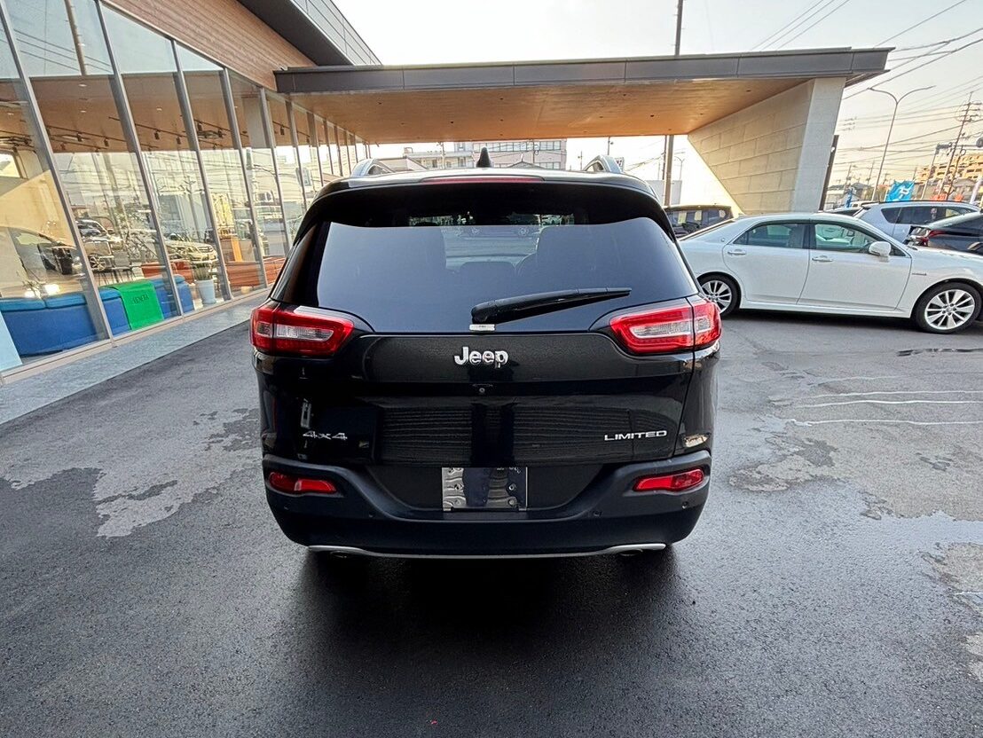 ジープチェロキー