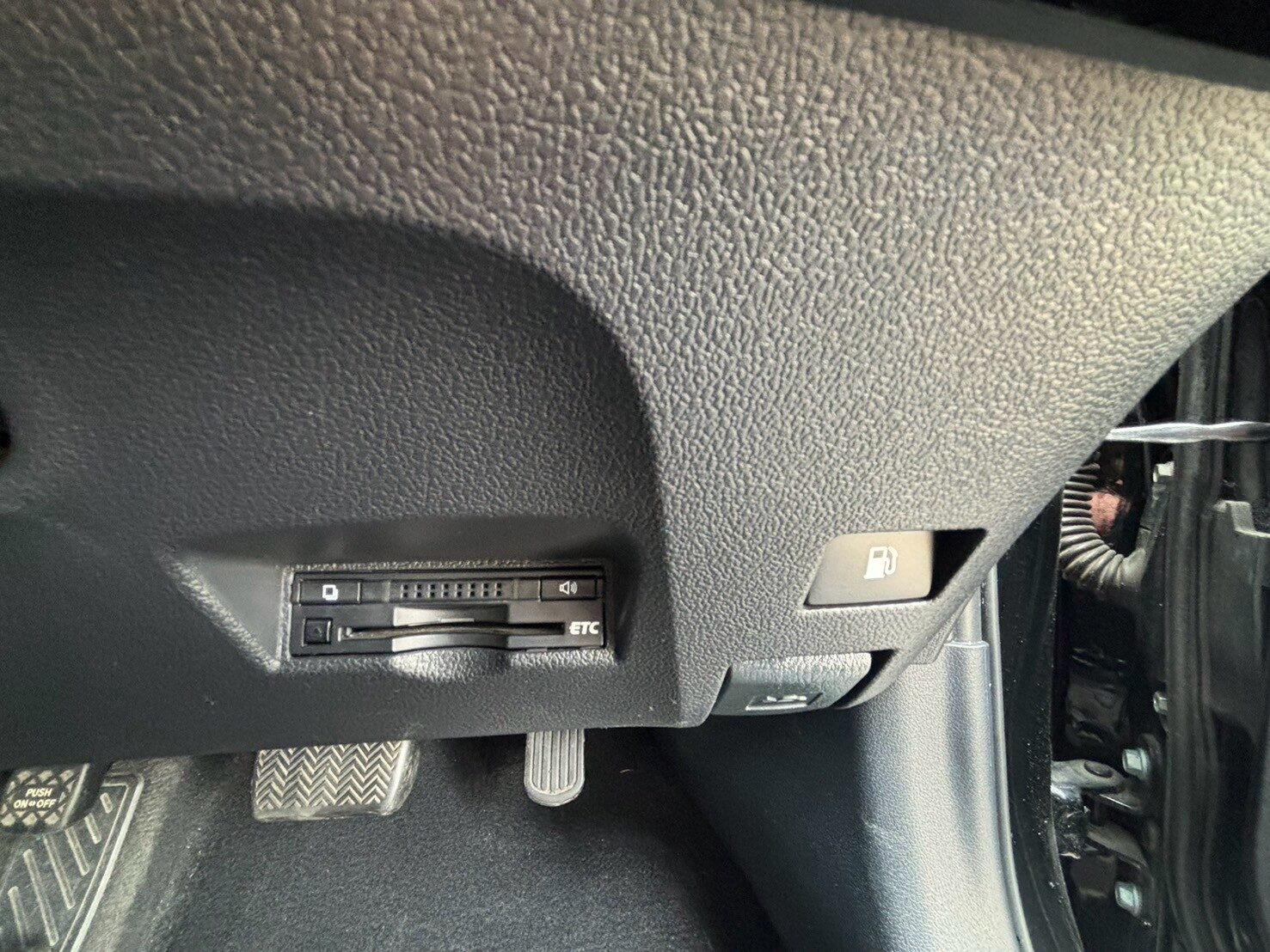 トヨタ　プリウス