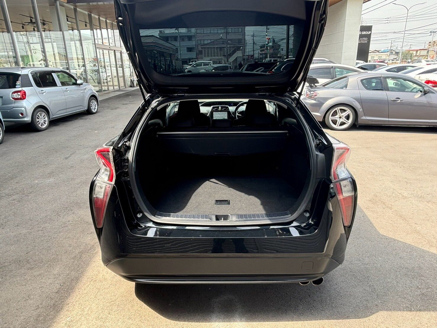 トヨタ　プリウス