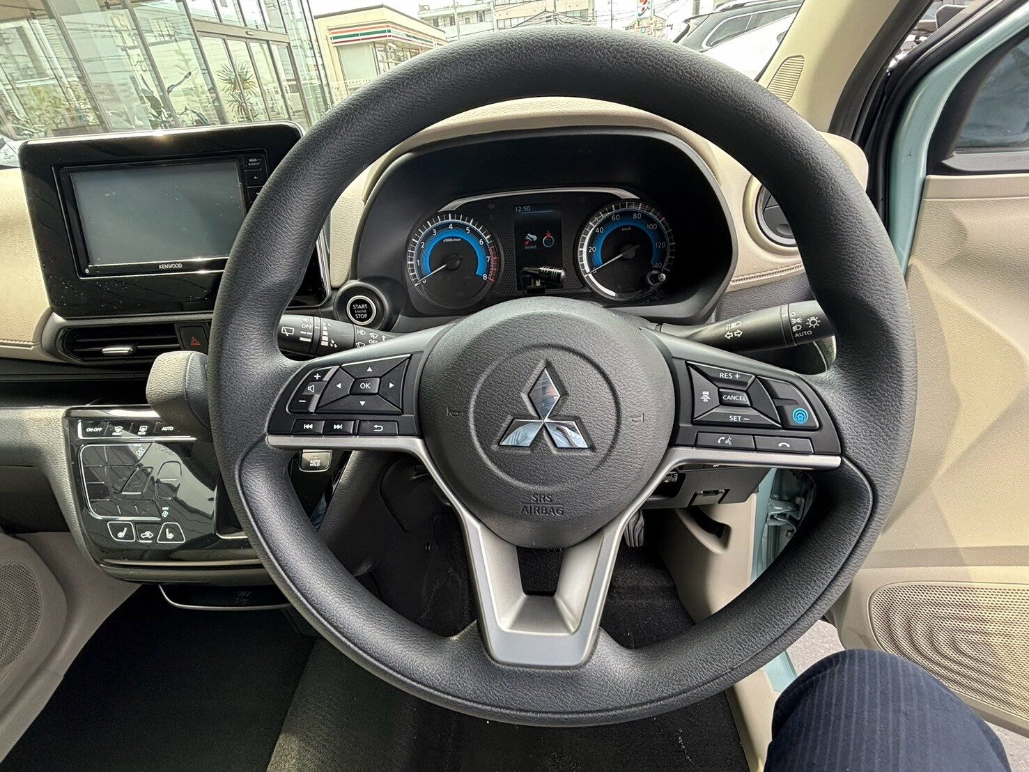 三菱　EKワゴン