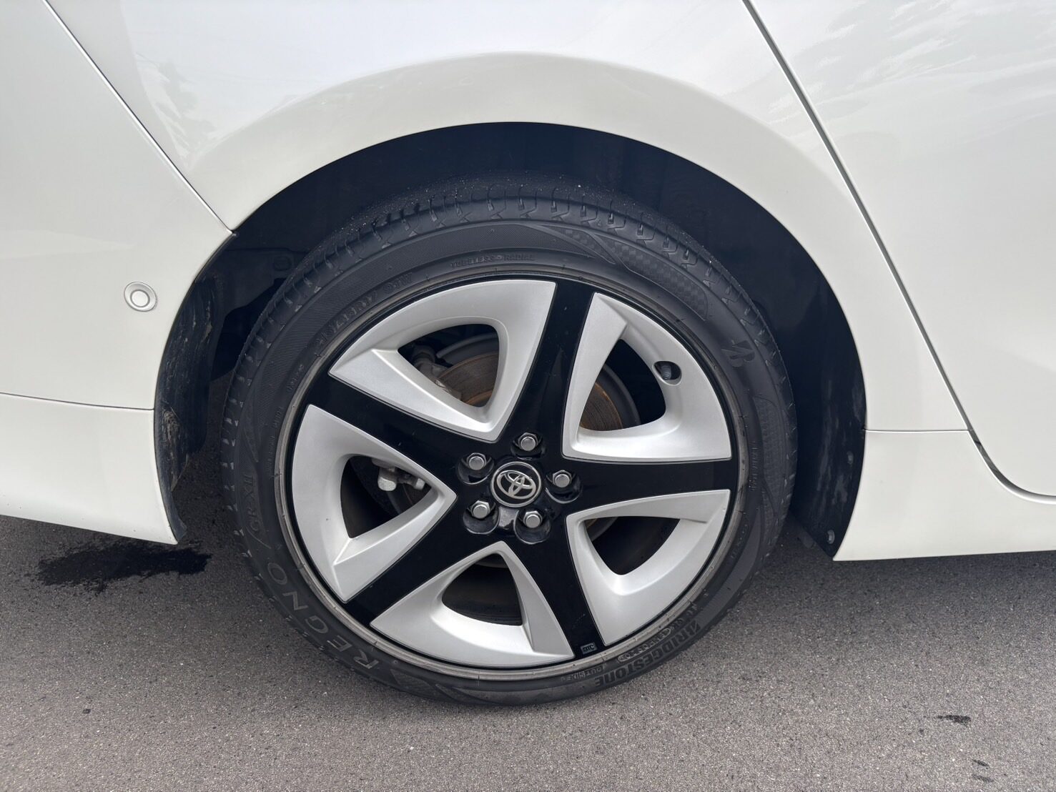 プリウス　Aツーリングセレクション