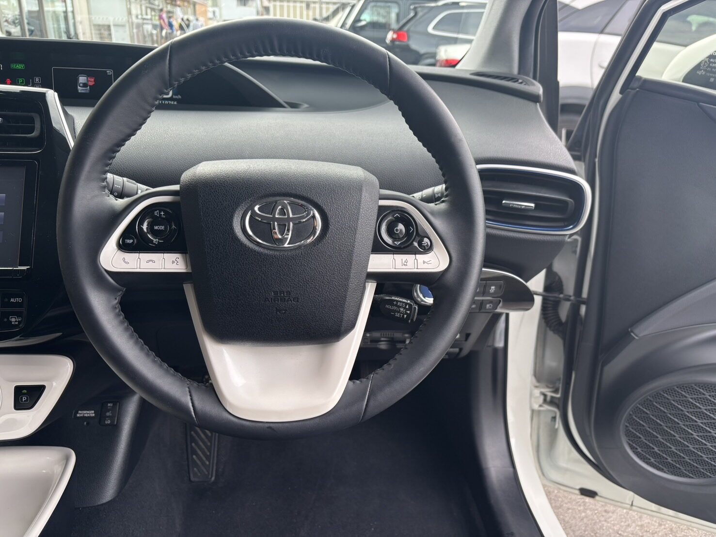 プリウス　Aツーリングセレクション