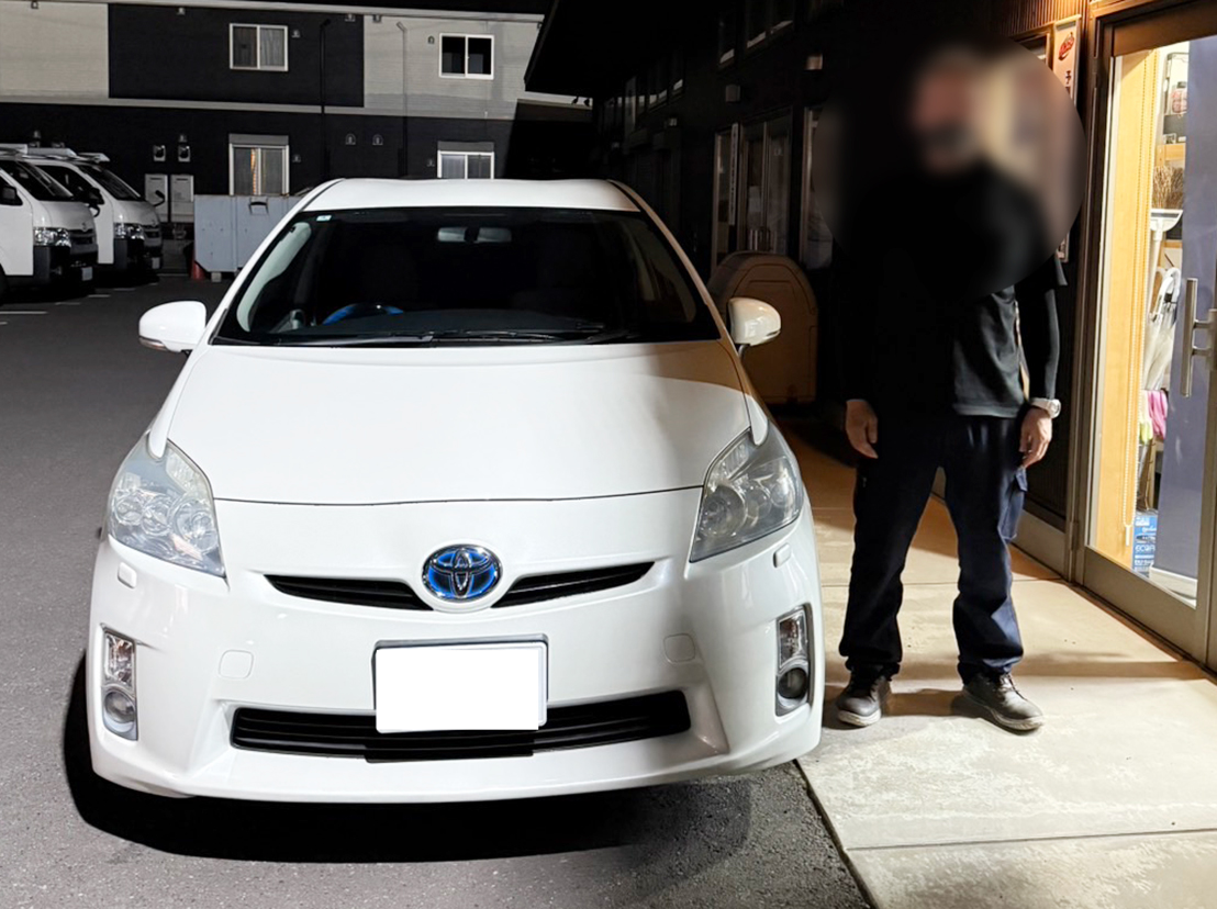 トヨタ プリウス